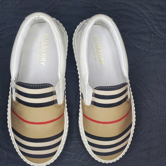 Burberry Kids slip on sneakers Size 31 US 13.5 - Picture 2 of 10